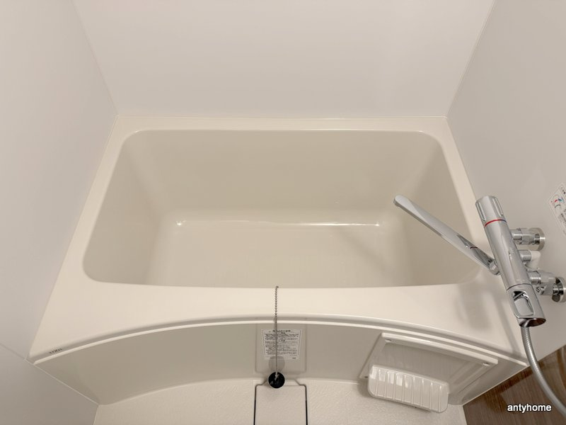 コンフォリア・リヴ淡路町一丁目　仲介手数料無料の浴室