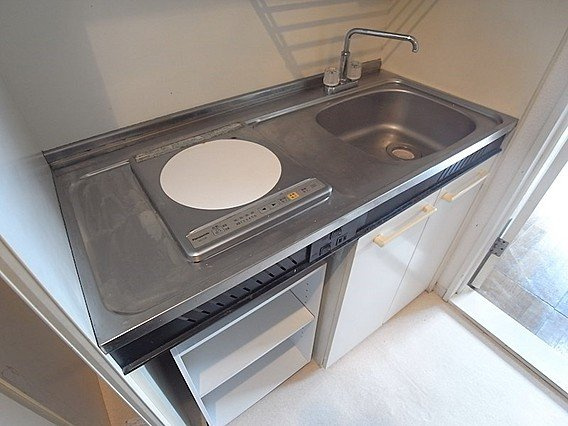 レオパレス上筒井のキッチン