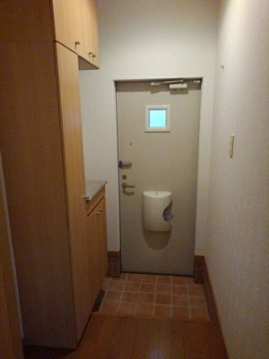 【玄関】 | サンフラワーＢ | 落ち着いた玄関です