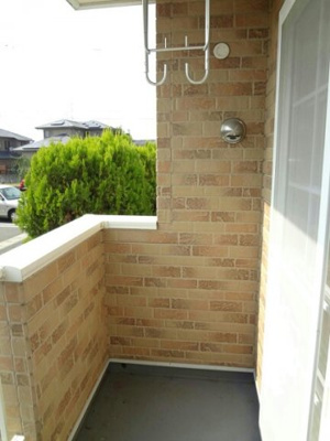 【バルコニー】 | エクセレントレフト | 開放的で明るい空間を演出してくれるバルコニーです