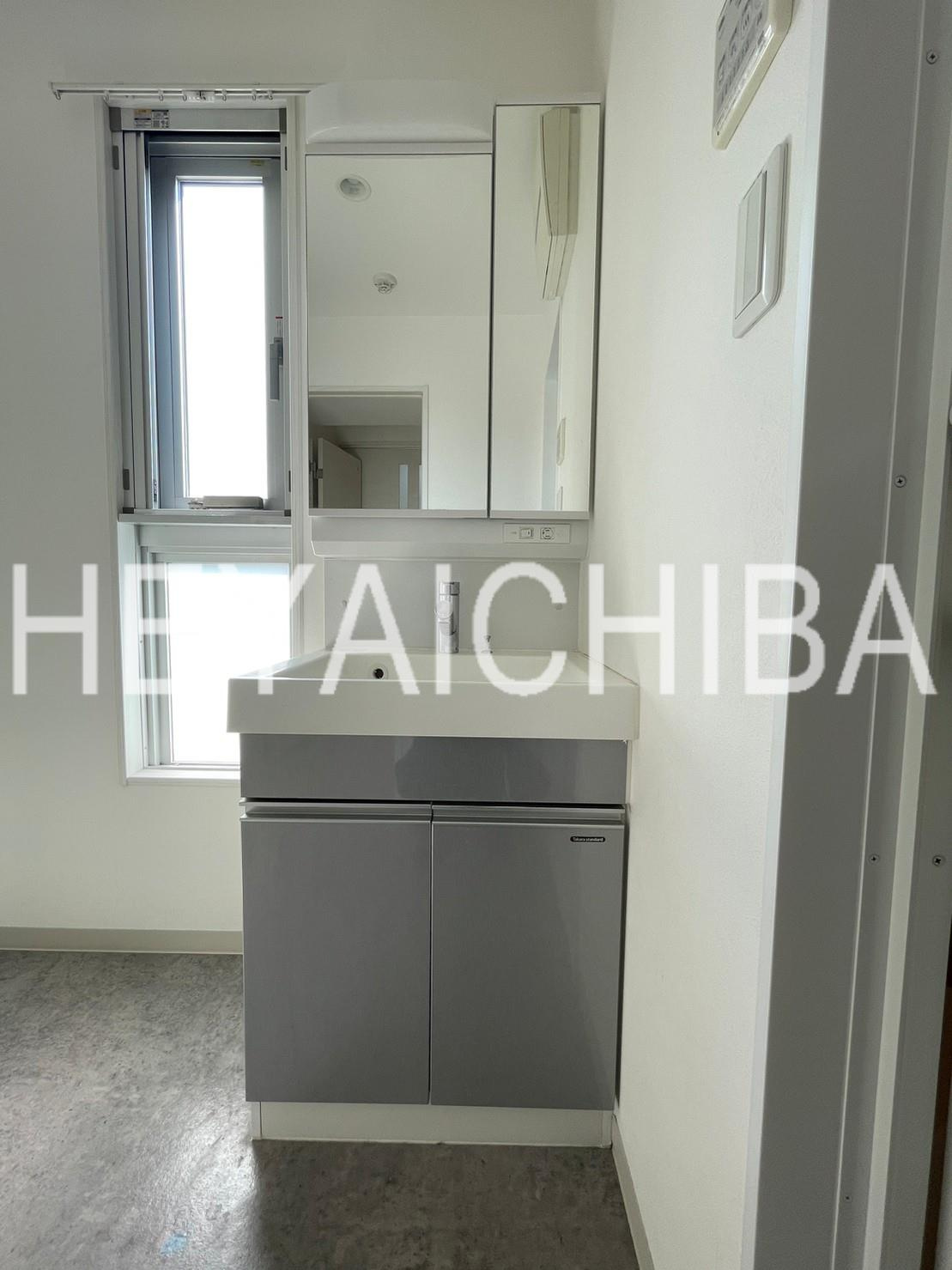 ONE三ノ輪の洗面所