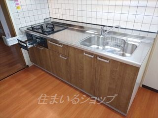 広島市安佐北区口田３丁目の賃貸マンションのキッチン|2022年にシステムキッチンに交換済み