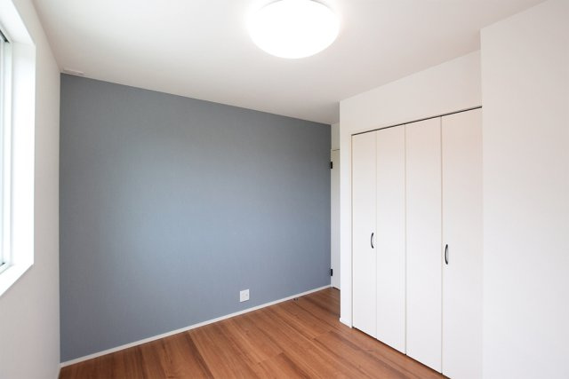 新潟市東区船江町1丁目　C棟の洋室