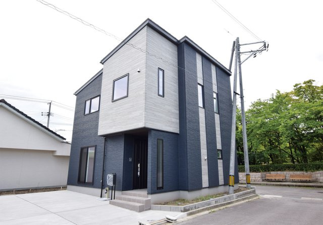 新潟市東区船江町1丁目　C棟