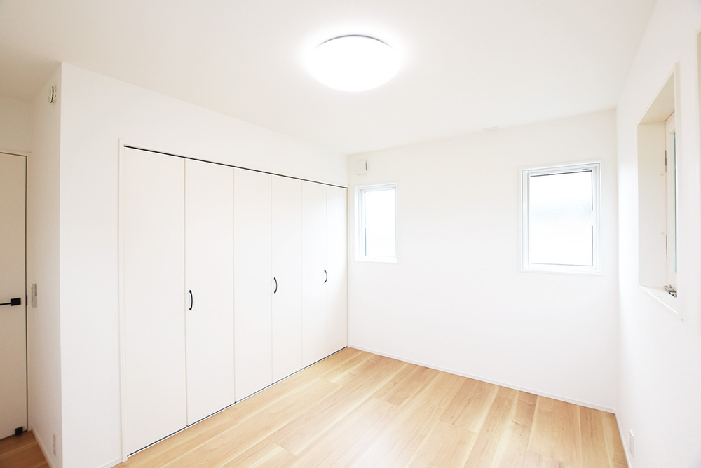 新潟市東区船江町1丁目　A棟の洋室