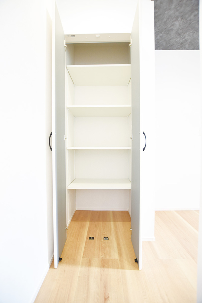 新潟市東区船江町1丁目　A棟の収納