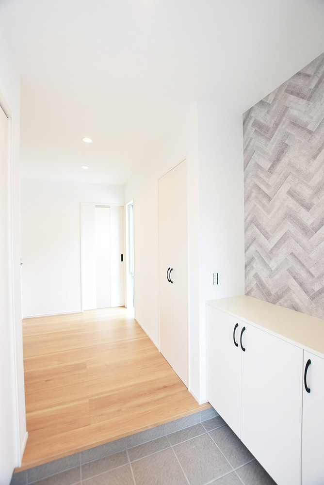 新潟市東区船江町1丁目　A棟の玄関