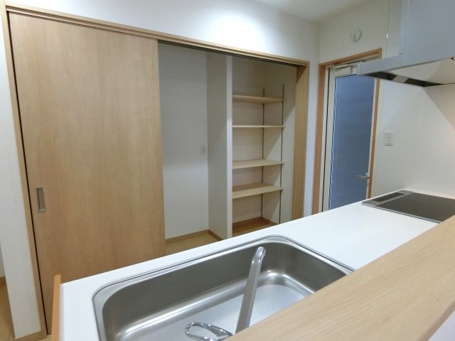 新潟市西区寺尾上6丁目　A棟のキッチン