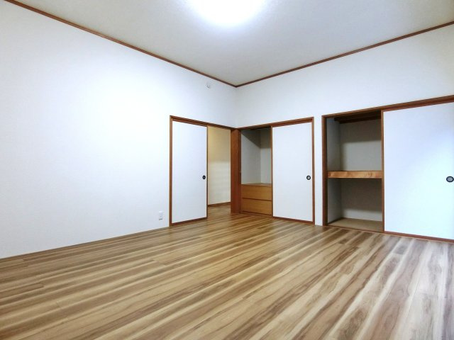 新潟市西区浦山4丁目の洋室|1F