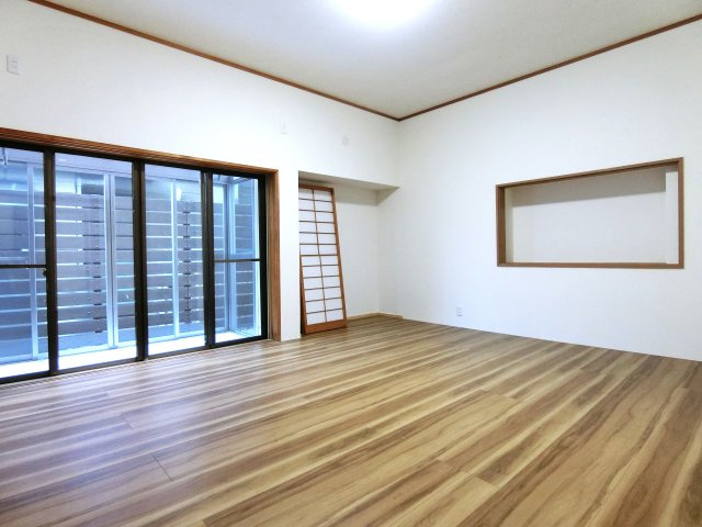 新潟市西区浦山4丁目の洋室|1F