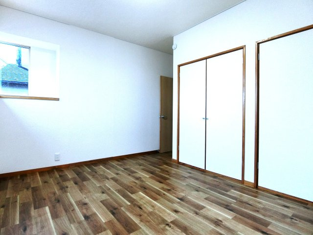 新潟市西区浦山4丁目の洋室|2F