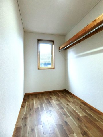 新潟市西区浦山4丁目の収納|2F　WIC