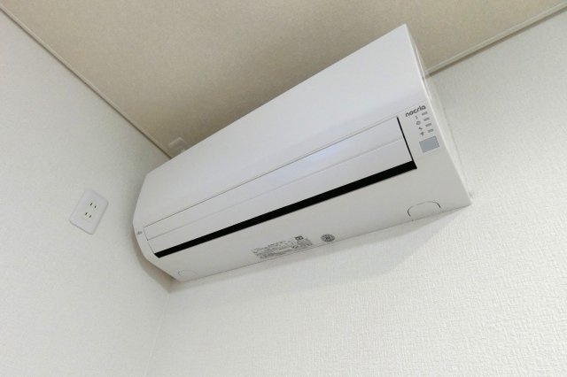 新潟市西区浦山4丁目の設備|エアコン