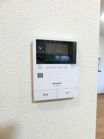 新潟市西区浦山4丁目の設備|モニター付インターホン