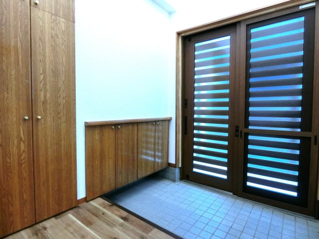 新潟市西区浦山4丁目の玄関