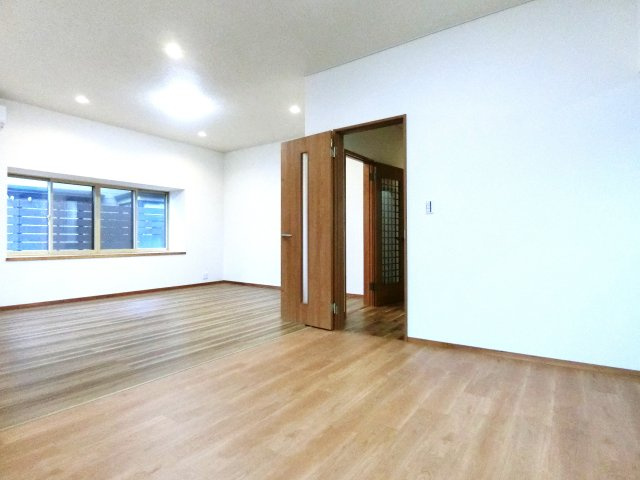 新潟市西区浦山4丁目の居間・リビング