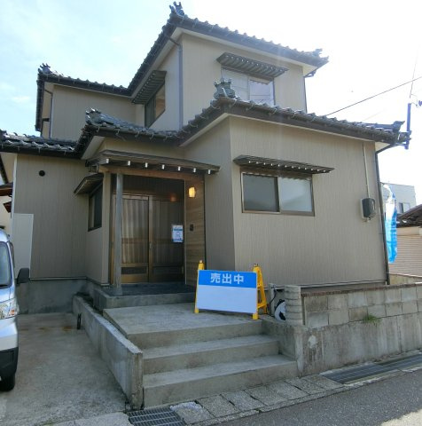 新潟市東区津島屋3丁目　中古戸建