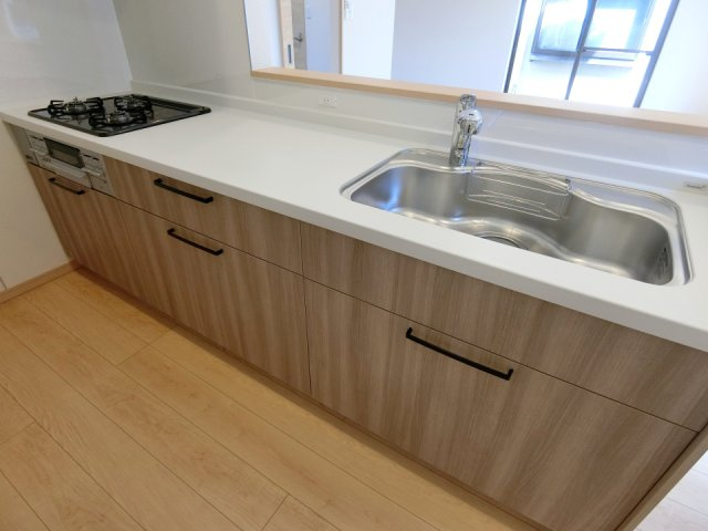 新潟市東区津島屋3丁目　中古戸建のキッチン