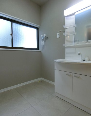 新潟市東区河渡3丁目の洗面所