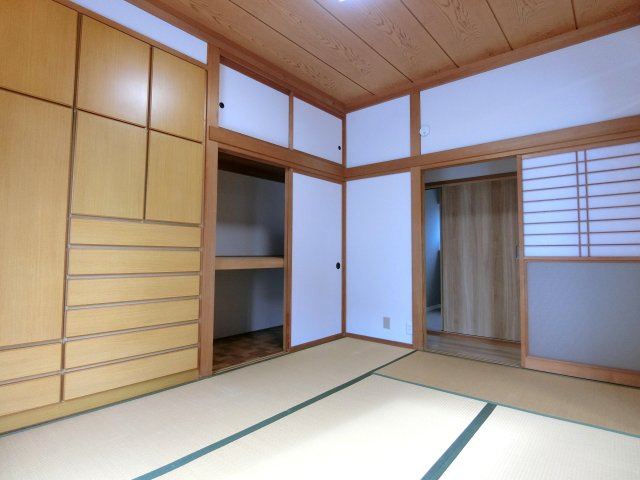 新潟市東区河渡3丁目の和室