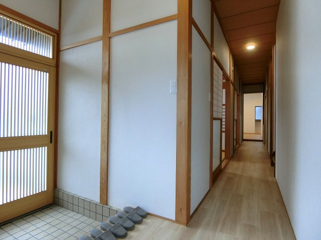 新潟市東区河渡3丁目の玄関