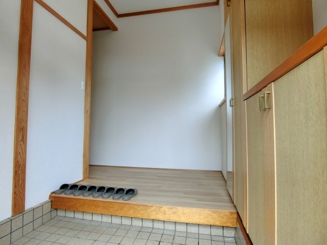 新潟市東区河渡3丁目の玄関