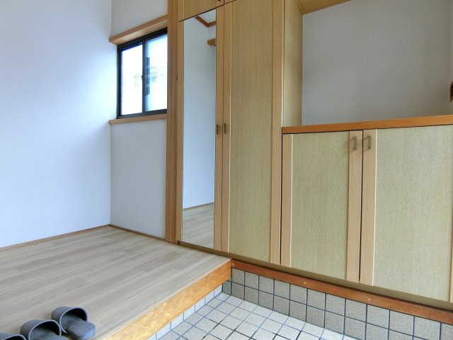 新潟市東区河渡3丁目の玄関