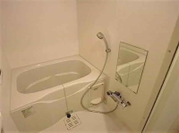 XEBEC東日暮里Ⅱの浴室