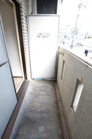 大阪市都島区都島本通５丁目の賃貸マンションのバルコニー