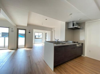 【居間・リビング】