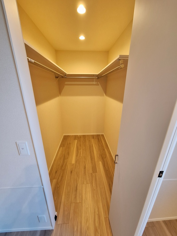 ジュモー大宮の玄関