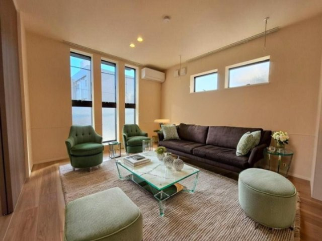 ジュモー大宮の居間・リビング