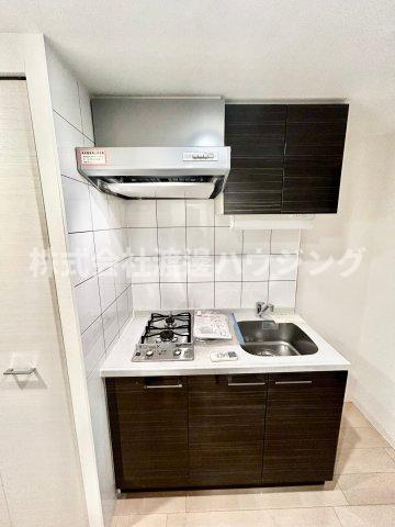 エスリード江坂江の木町のキッチン