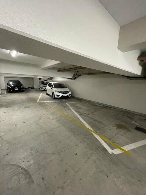 ライオンズプラザ亀戸の駐車場