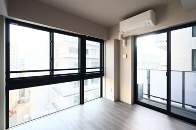 【洋室】 | ピアース銀座レジデンス