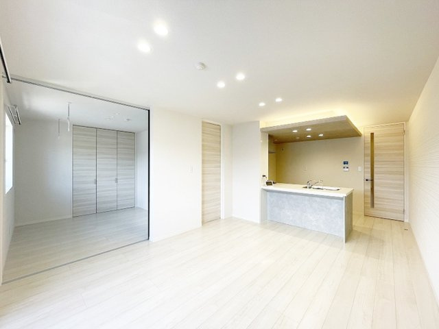 ラ・ルーチェ 東櫛原の居間・リビング|広いリビング★