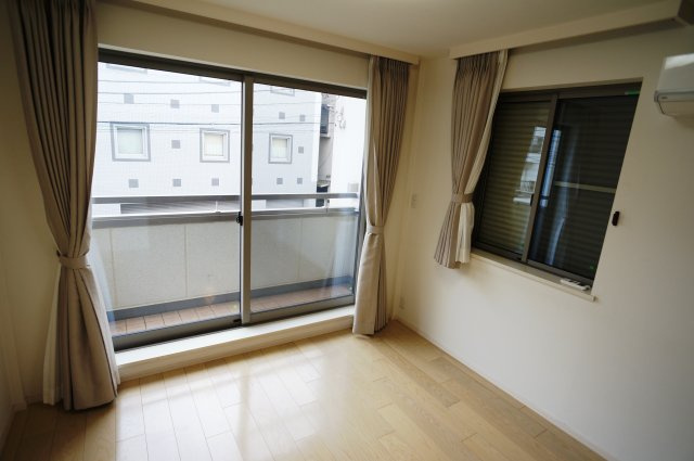 Rent House Honkomagomeの居間・リビング