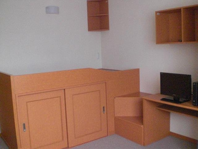 【居間・リビング】 | レオネクストグリーンメール富野 | ベッド下の収納スペースが魅力的♪