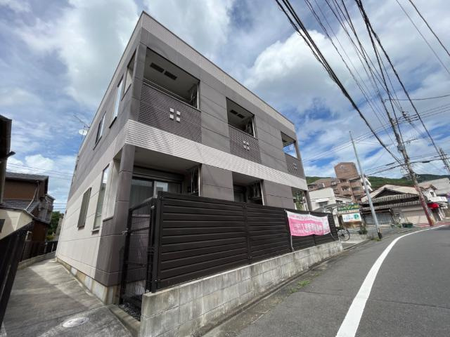 【外観】 | ホームメイト八雲 | 「０円で入居も可能♪」お得にお探しするなら不動産すまラボにお任せ下さい♪
〇現地待合わせOK　〇LINE対応可　〇他社物件持込ＯＫ
〇遠隔契約OK　〇お値引き喜んで♪皆様のお問合せをお待ちしています♪