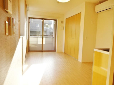 【居間・リビング】 | ホームメイト八雲 | ◆不動産すまラボの新プラン◆入居時の費用負担が0円で入居可能♪お気軽にお尋ねください♪