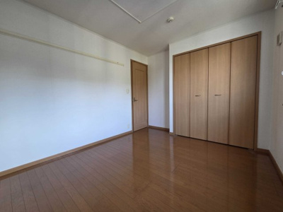 【洋室】 | サニー・ヴィラ | 明るい洋室です