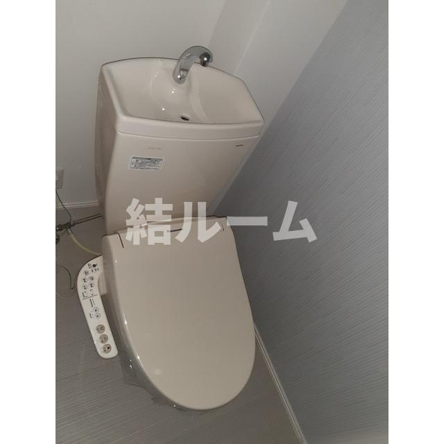 新宿区新宿７丁目のアパートのトイレ|別号室参考写真