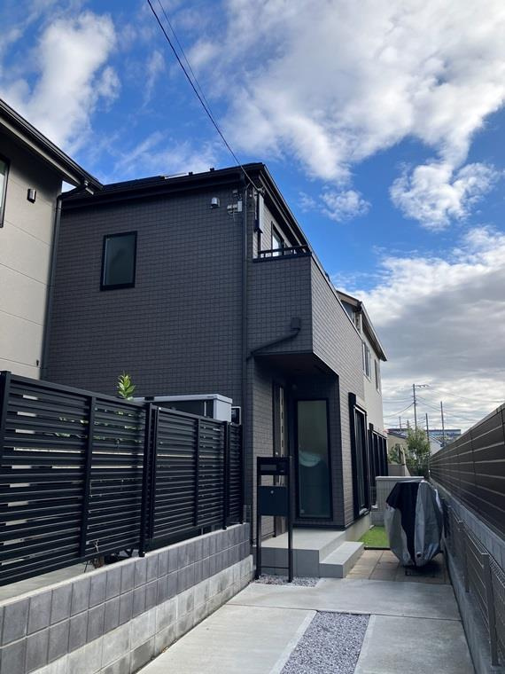 南田中戸建の外観