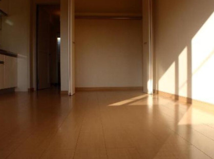 プレジールⅢの居間・リビング