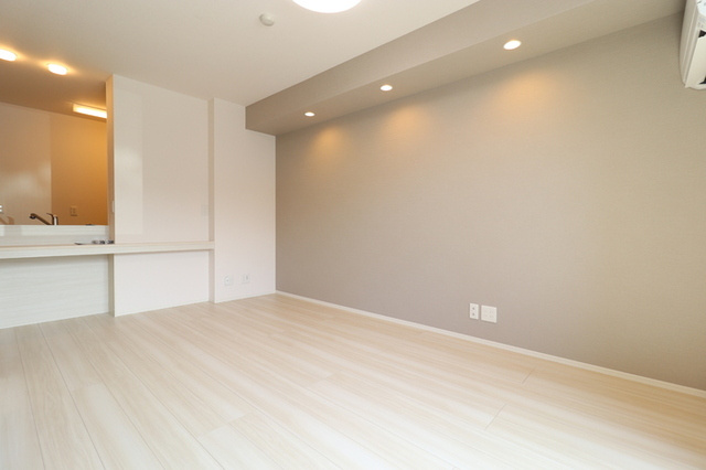 【内装】 | グランリュクス上野丘東 | 202　LDK