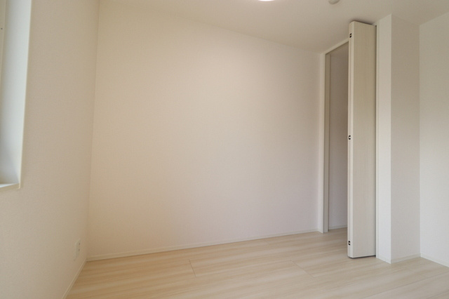 【その他】 | グランリュクス上野丘東 | 202　洋室