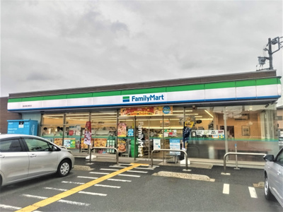 ファミリーマート 越谷蒲生東町店まで350ｍ