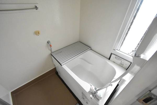 ビレッジハウス下野方1号棟の浴室|ビレッジハウスの同一物件・同一タイプの間取りの写真です