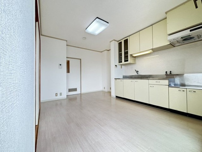 【居間・リビング】 | ウエストハイツＰ1