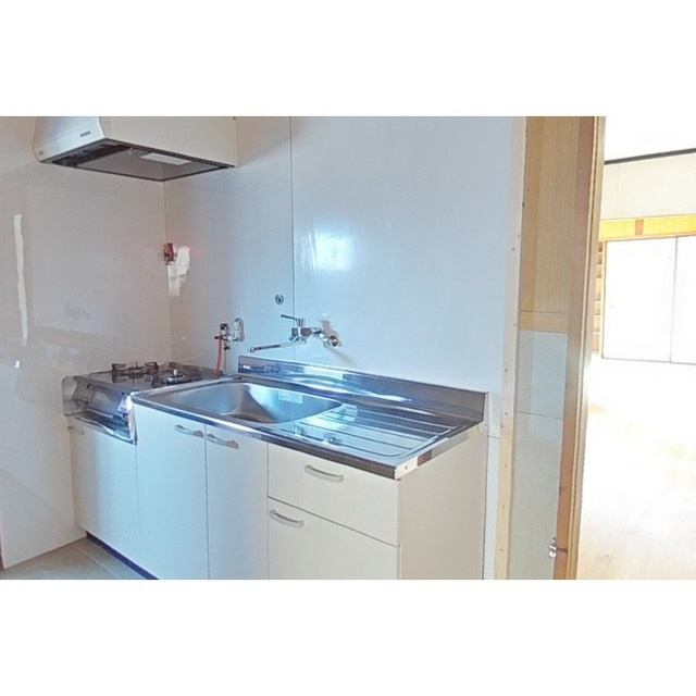 海津市平田町今尾の一戸建てのキッチン